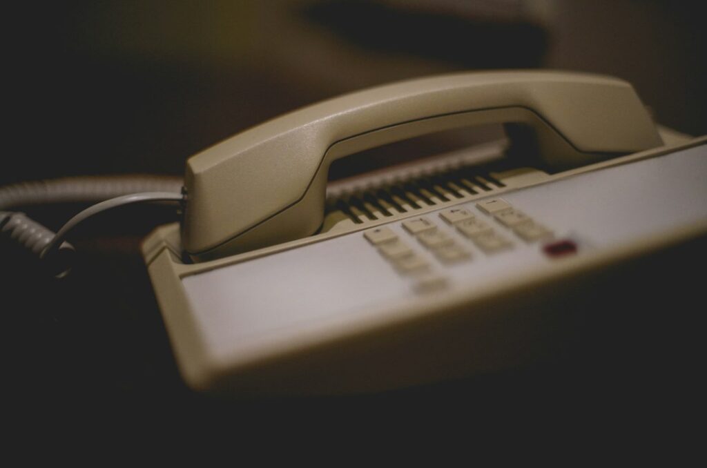 Gdy wyje syreny, a w kieszeni wibruje telefon. Lekarze pytają: co z pacjentami?